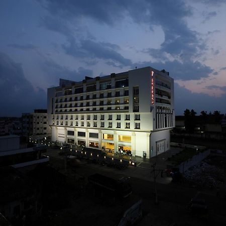 Hotel Shelton Rājahmundry Dış mekan fotoğraf
