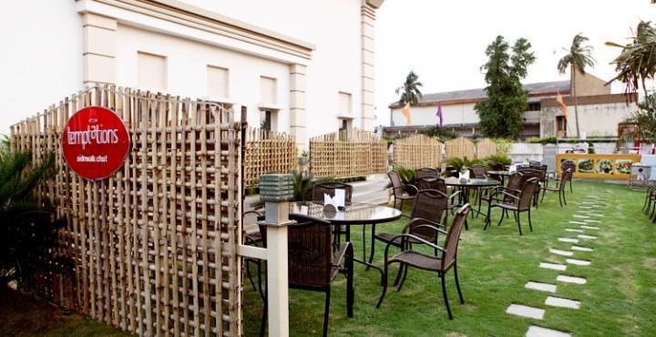 Hotel Shelton Rājahmundry Dış mekan fotoğraf
