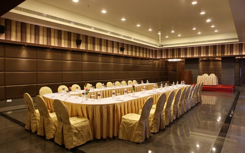 Hotel Shelton Rājahmundry Dış mekan fotoğraf