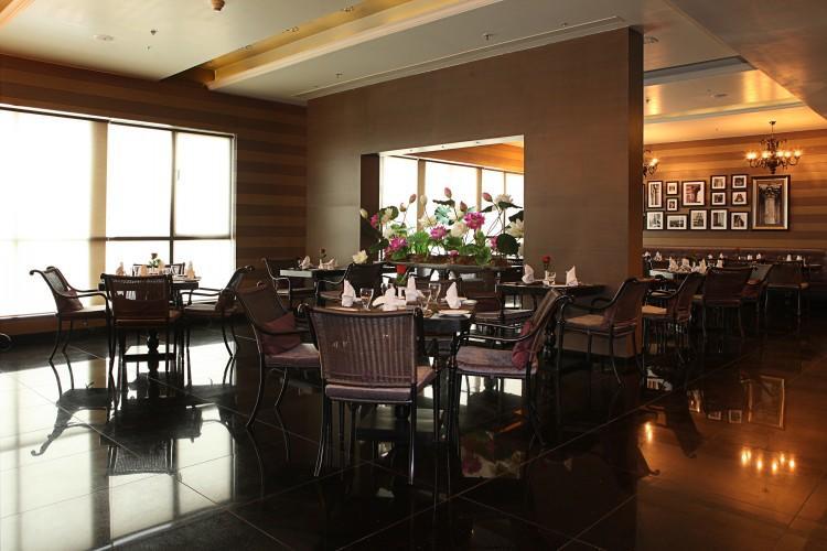 Hotel Shelton Rājahmundry Dış mekan fotoğraf